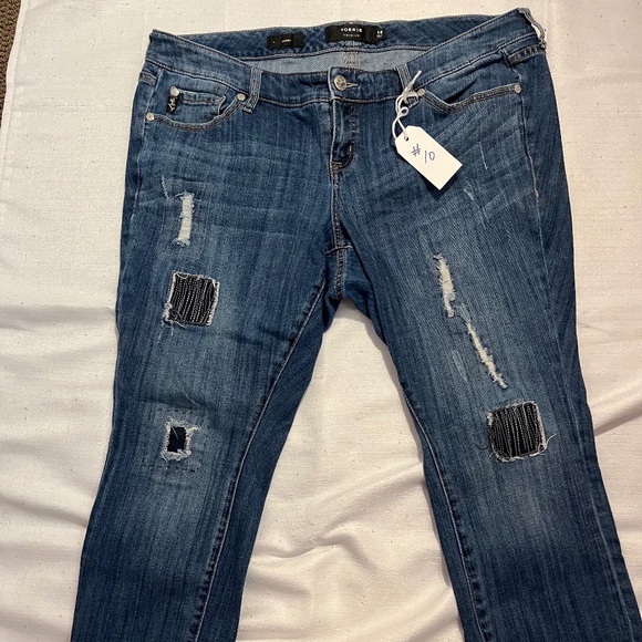 Torrid Premium Skinny Patchwork Jeans Size 14 - Picture 1 of 8